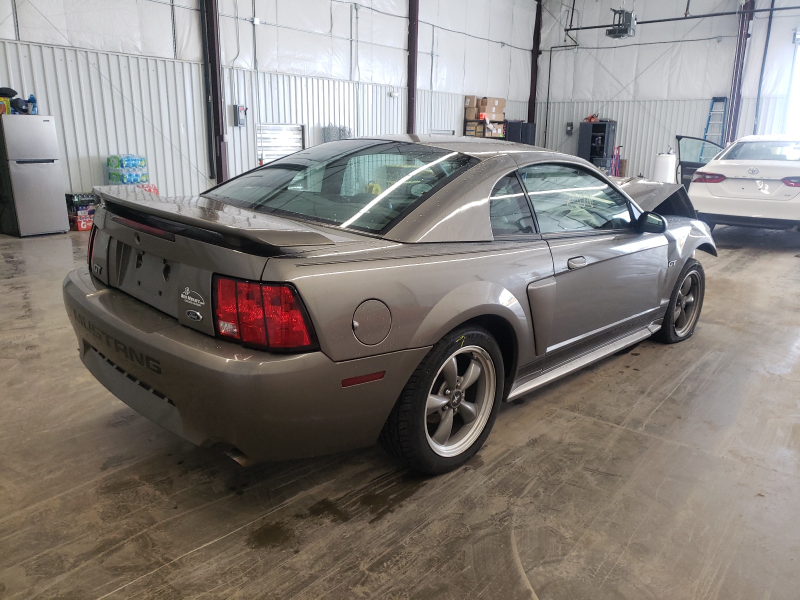Photo 4 from auction – 2002 FORD MUSTANG GT with VIN 1FAFP42X32F170043