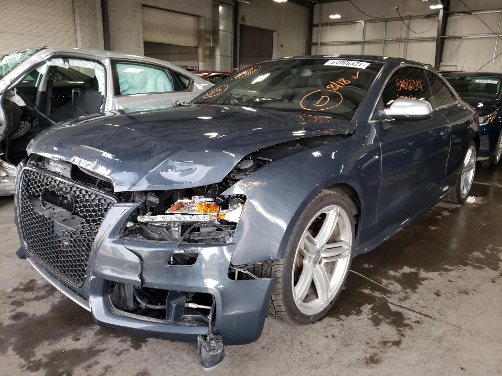 Photo 2 from auction – 2010 AUDI S5 PREMIUM with VIN WAUCVAFR5AA044384