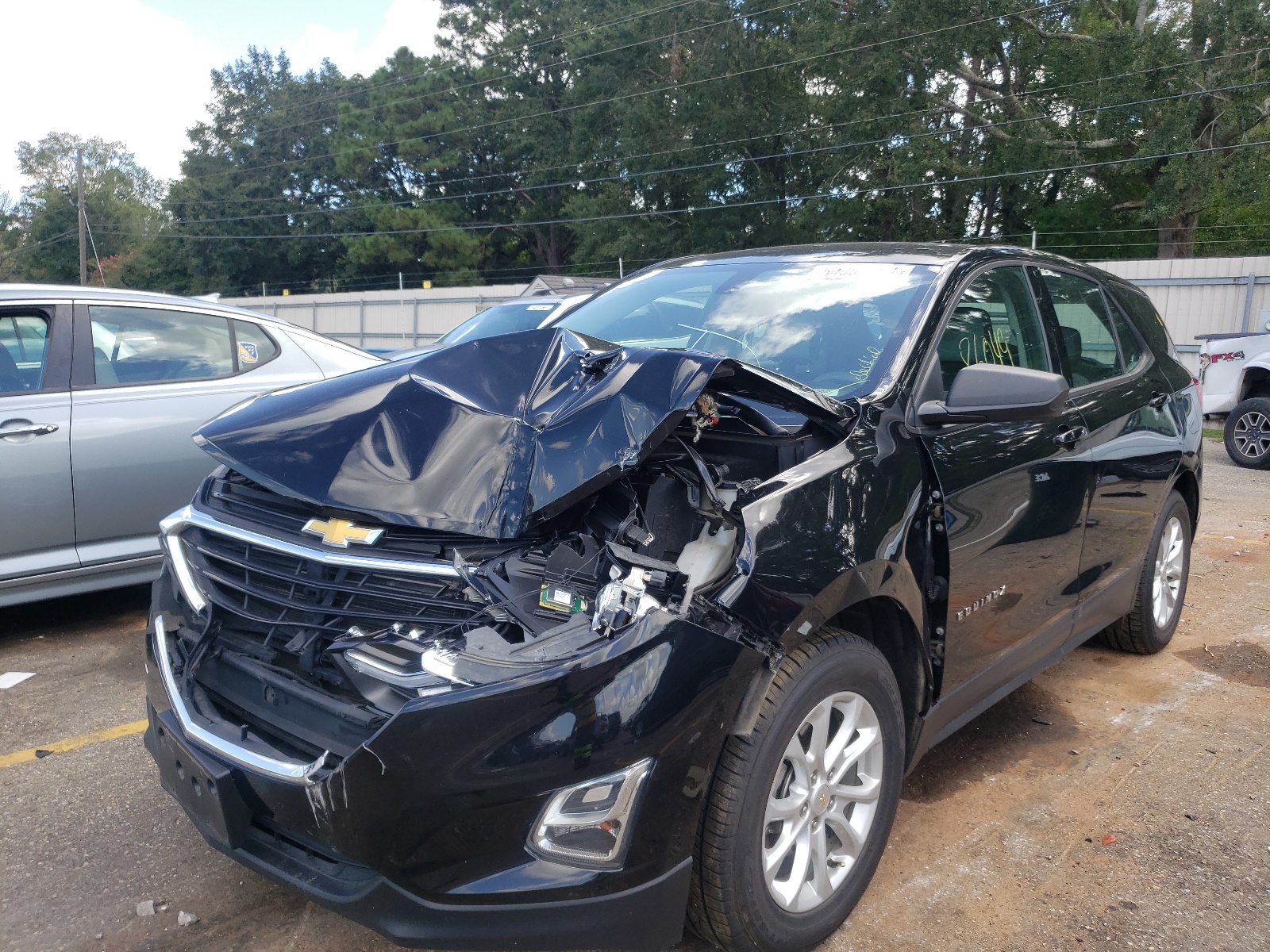 Photo 2 from auction – 2018 CHEVROLET EQUINOX LS with VIN 2GNAXREV3J6234111