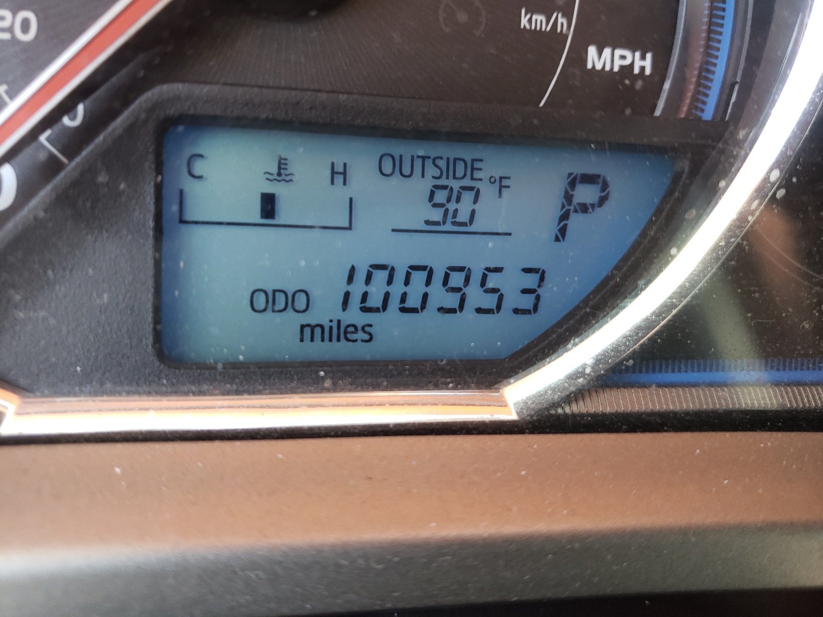 صورة رقم 8 من المزاد - 2013 TOYOTA RAV4 LIMIT مع VIN 2T3DFREV8DW093361