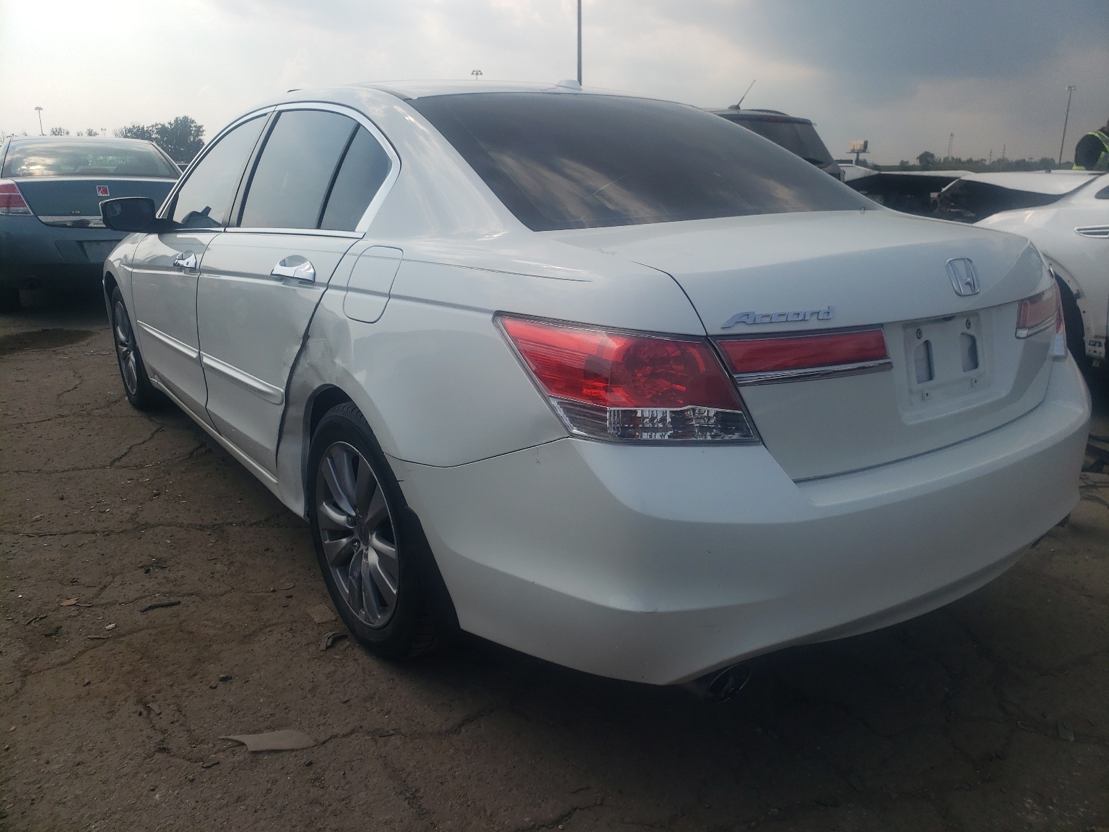 Photo 3 from auction – 2012 HONDA ACCORD EXL with VIN 1HGCP3F89CA002630
