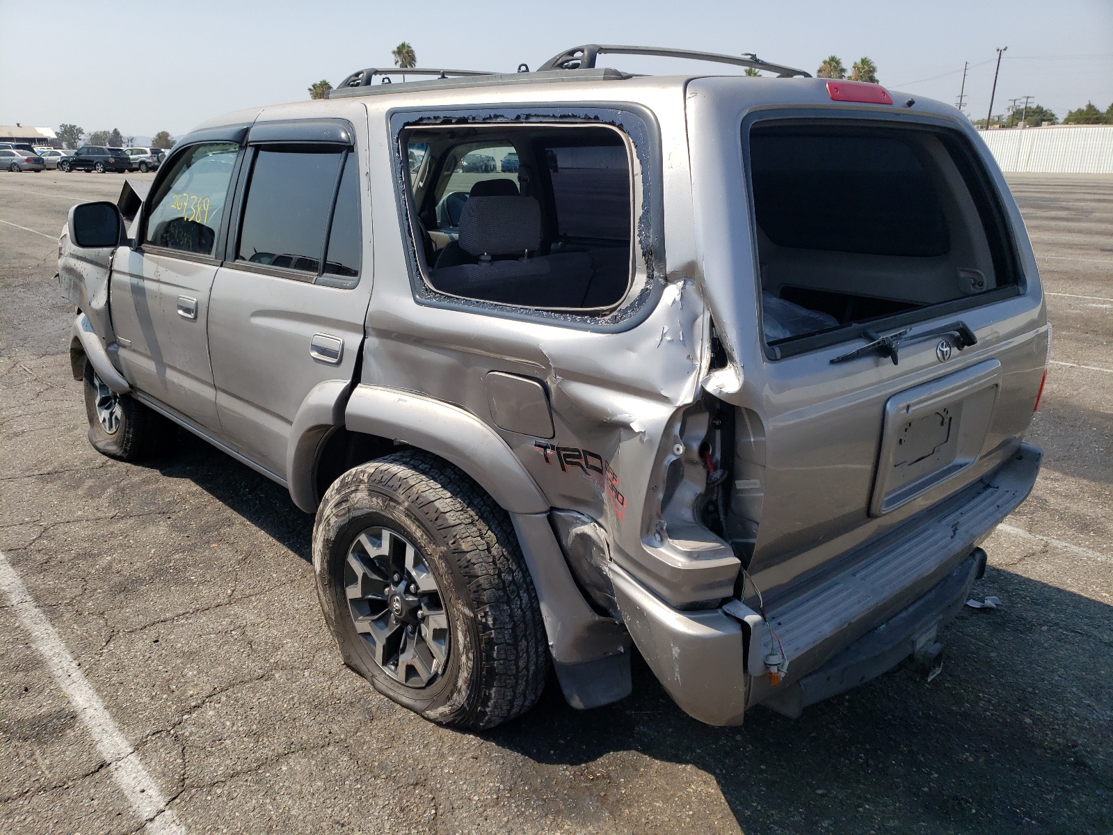 Zdjęcie 3 z aukcji – 2002 TOYOTA 4RUNNER SR z VIN JT3GN86R220257186