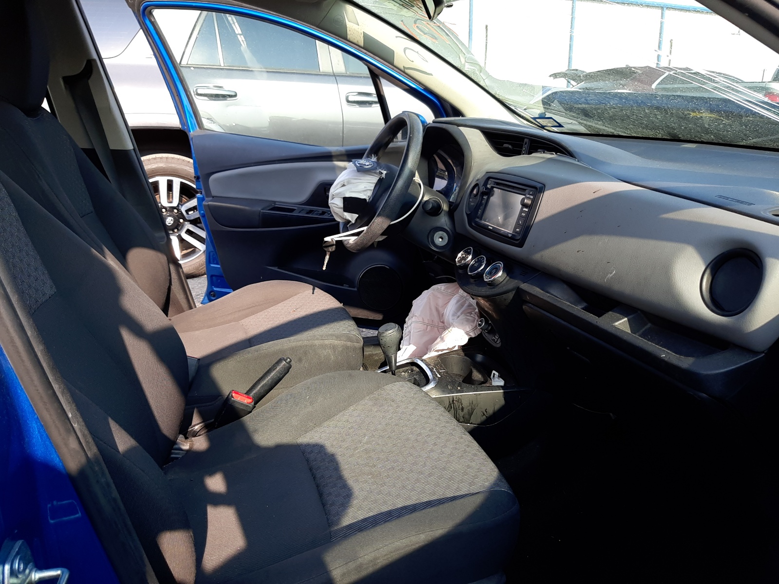 Photo 5 from auction – 2015 TOYOTA YARIS with VIN VNKKTUD39FA034864