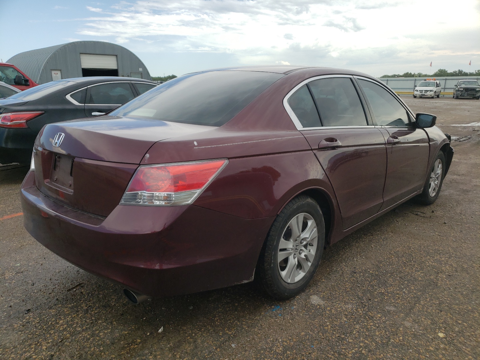 Photo 4 from auction – 2010 HONDA ACCORD LXP with VIN 1HGCP2F44AA150334