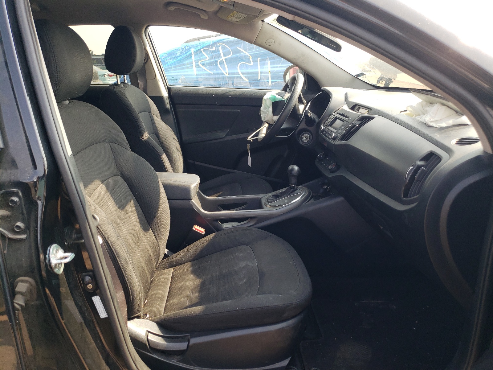 Photo 5 from auction – 2011 KIA SPORTAGE L with VIN KNDPBCA2XB7082713