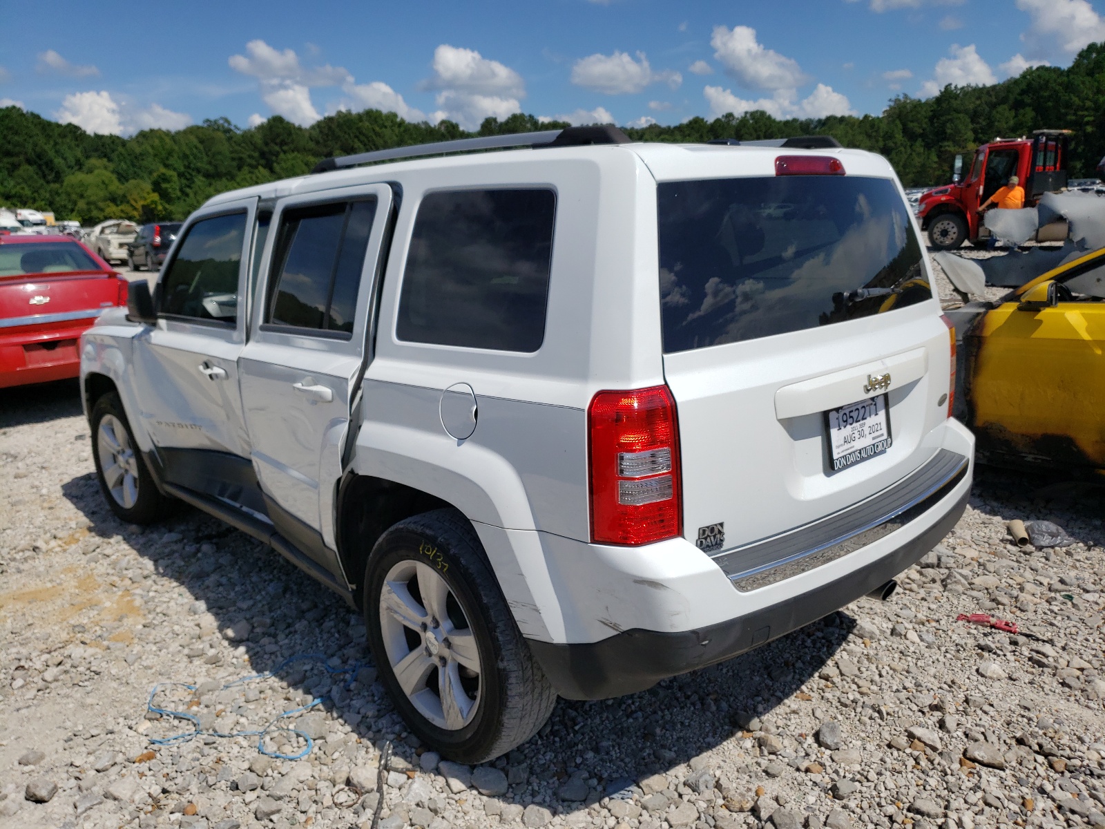 Photo 3 from auction – 2011 JEEP PATRIOT LA with VIN 1J4NT4GB4BD290020
