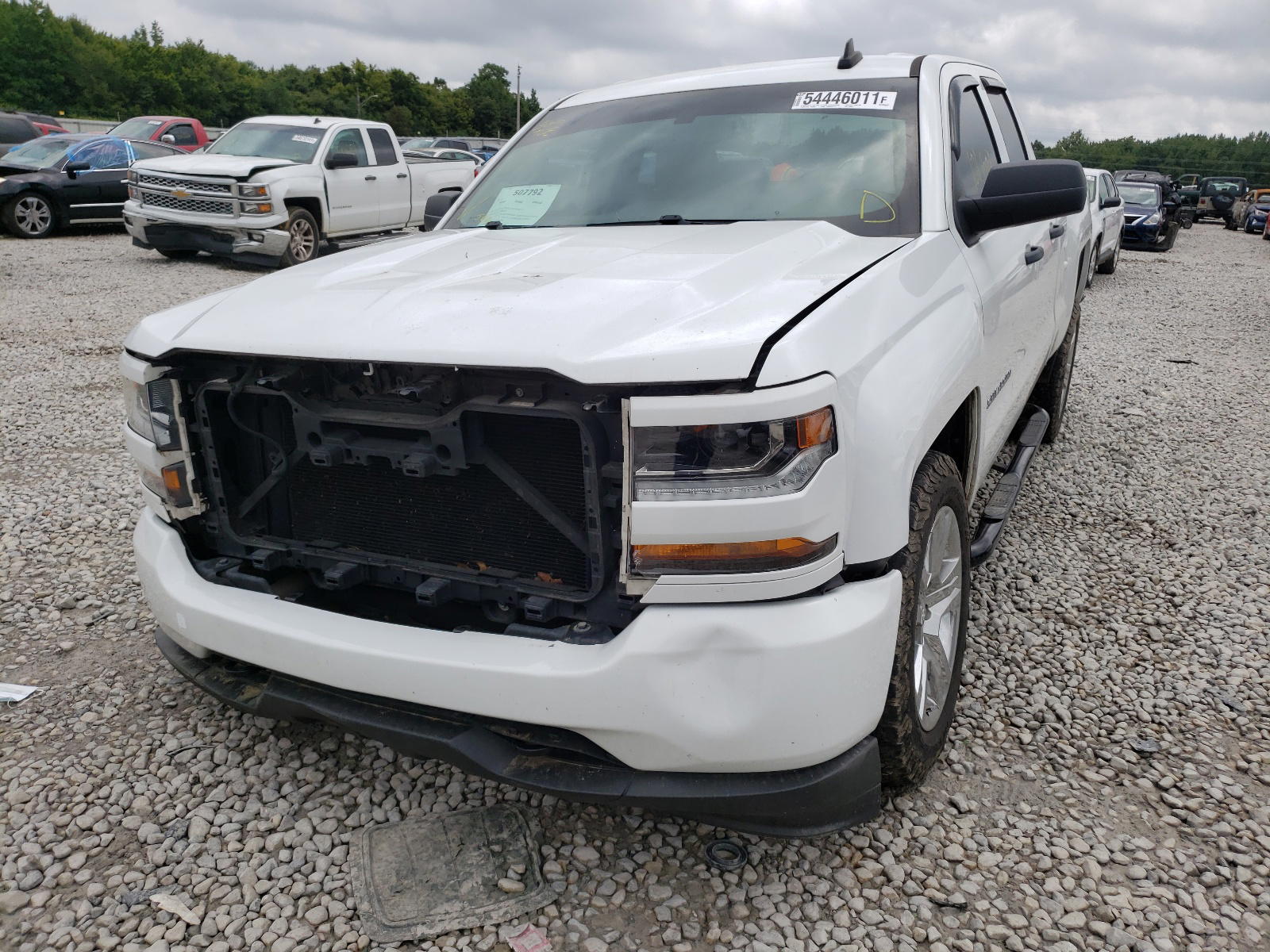 Photo 2 from auction – 2016 CHEVROLET SILVERADO with VIN 1GCVKPEC8GZ303092