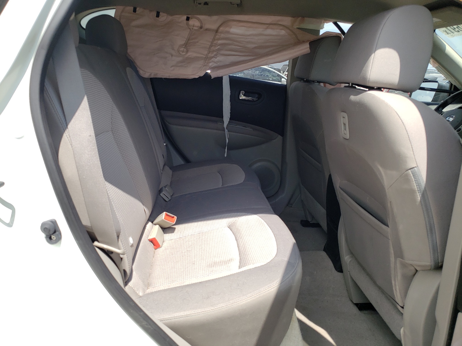 Photo 6 from auction – 2013 NISSAN ROGUE S with VIN JN8AS5MV3DW632340