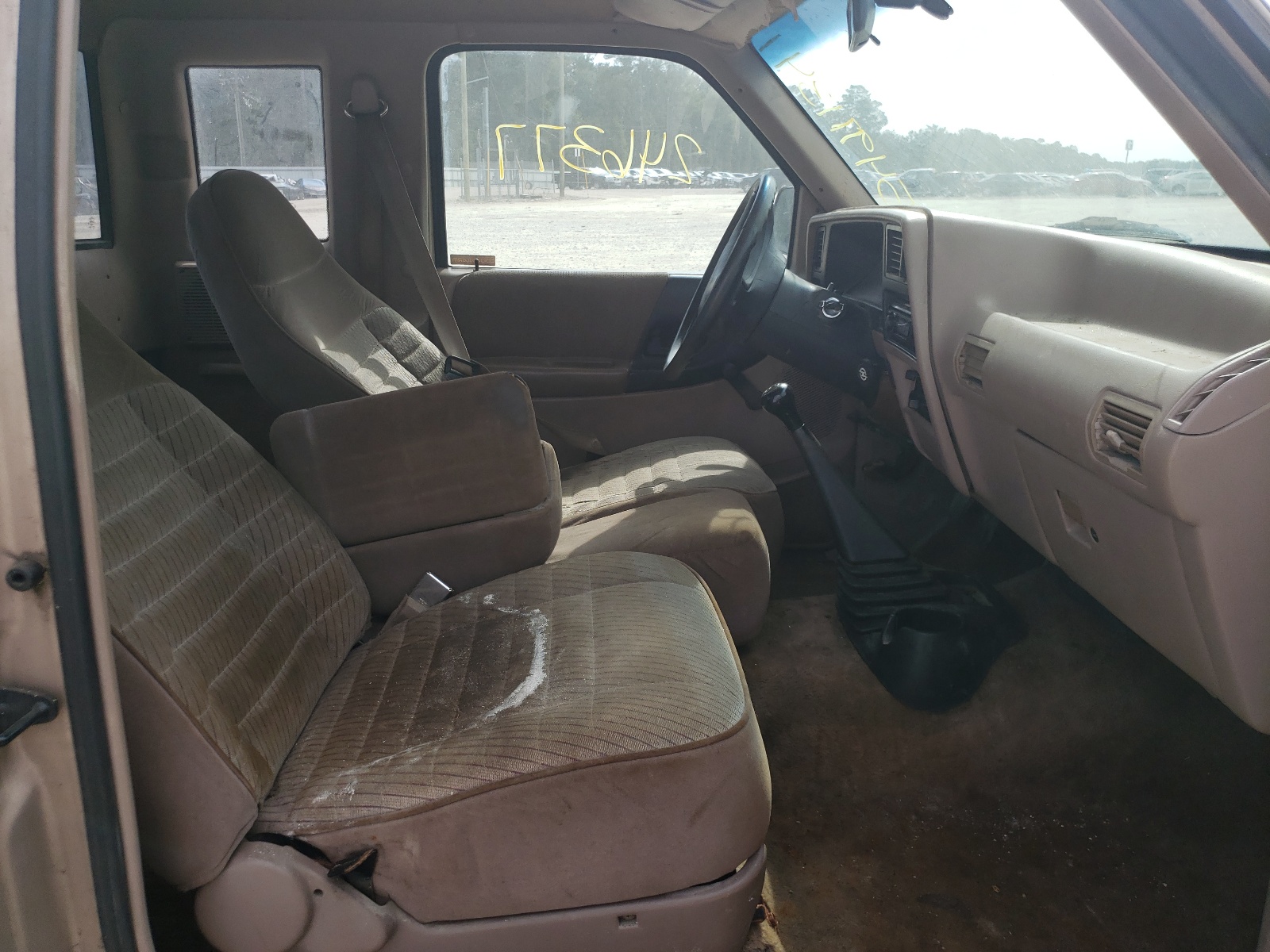 Photo 5 from auction – 1994 FORD RANGER SUP with VIN 1FTCR14A7RPC36578