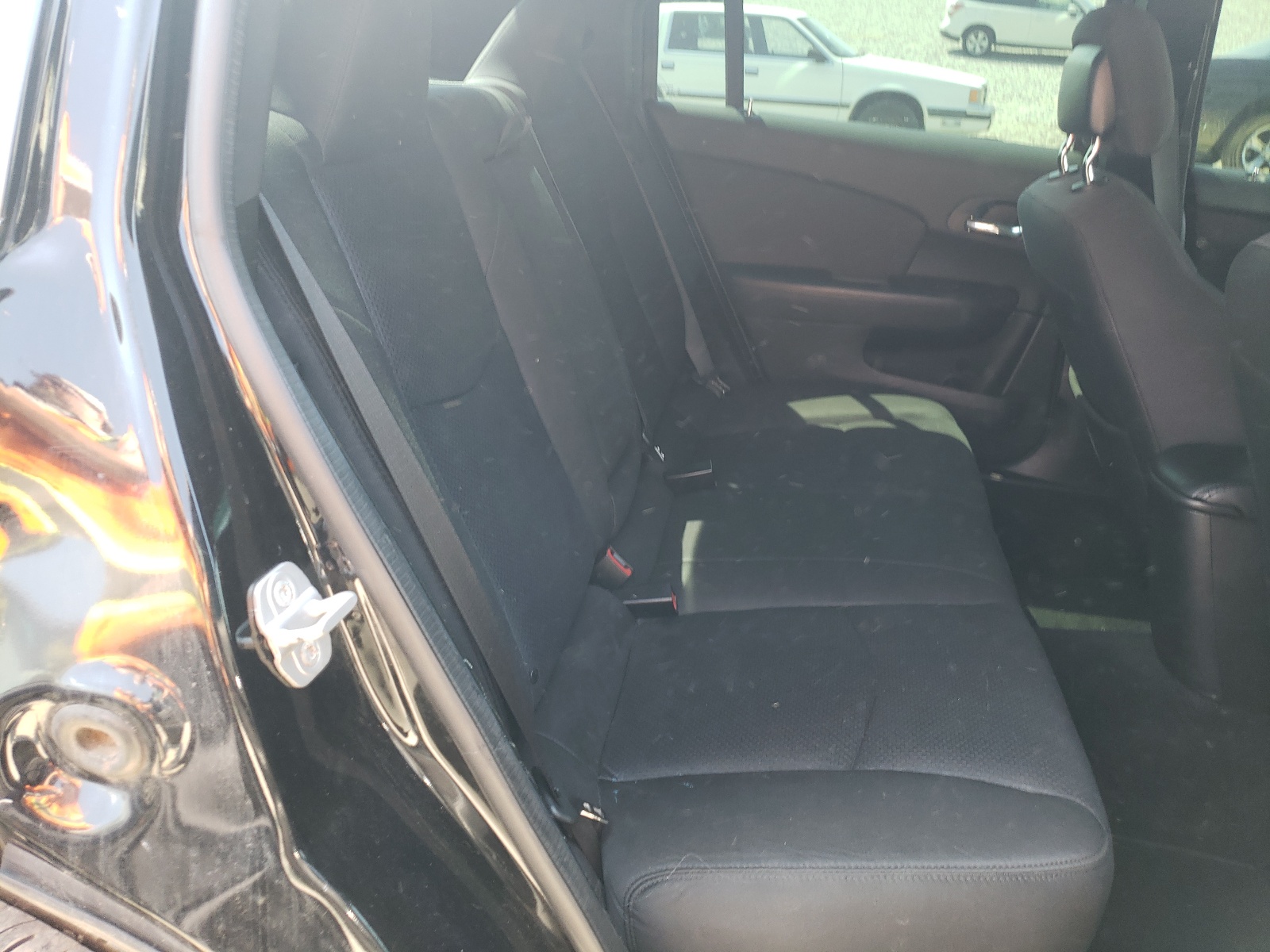 صورة رقم 6 من المزاد - 2013 CHRYSLER 200 TOURIN مع VIN 1C3CCBBG3DN718293