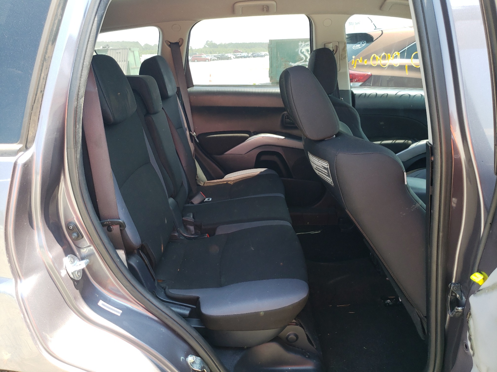 Photo 6 from auction – 2008 MITSUBISHI OUTLANDER with VIN JA4LS21W98Z007858