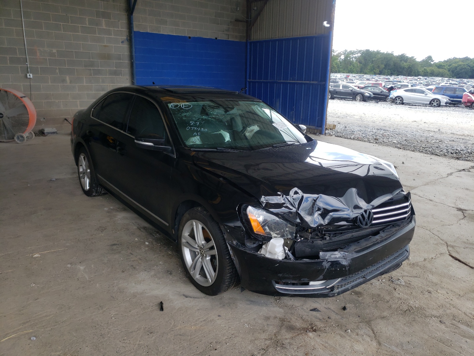 VOLKSWAGEN PASSAT SE 2015 with VIN 1VWBS7A35FC078430 - Photo from auction