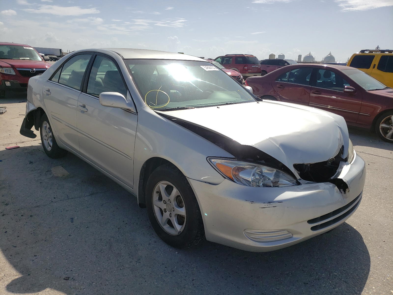 TOYOTA CAMRY LE 2002 with VIN 4T1BE32K02U537694 - Photo from auction