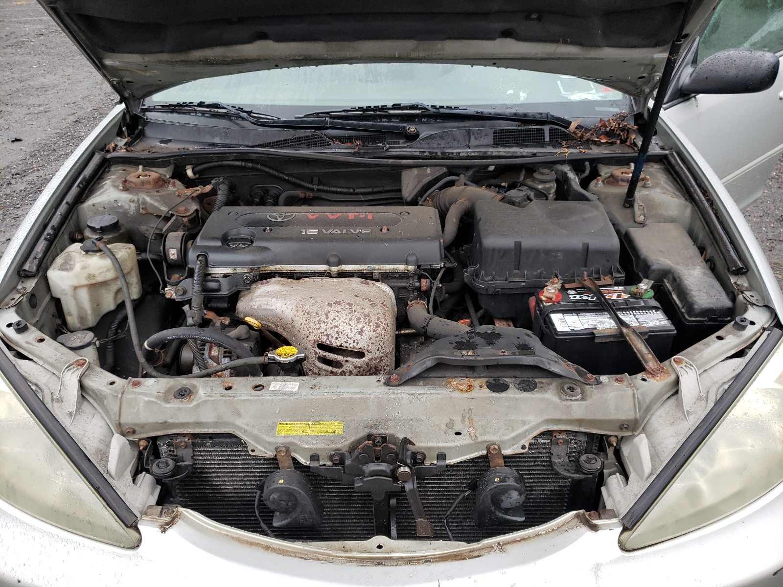 Photo 7 from auction – 2004 TOYOTA CAMRY LE with VIN 4T1BE32K04U284217