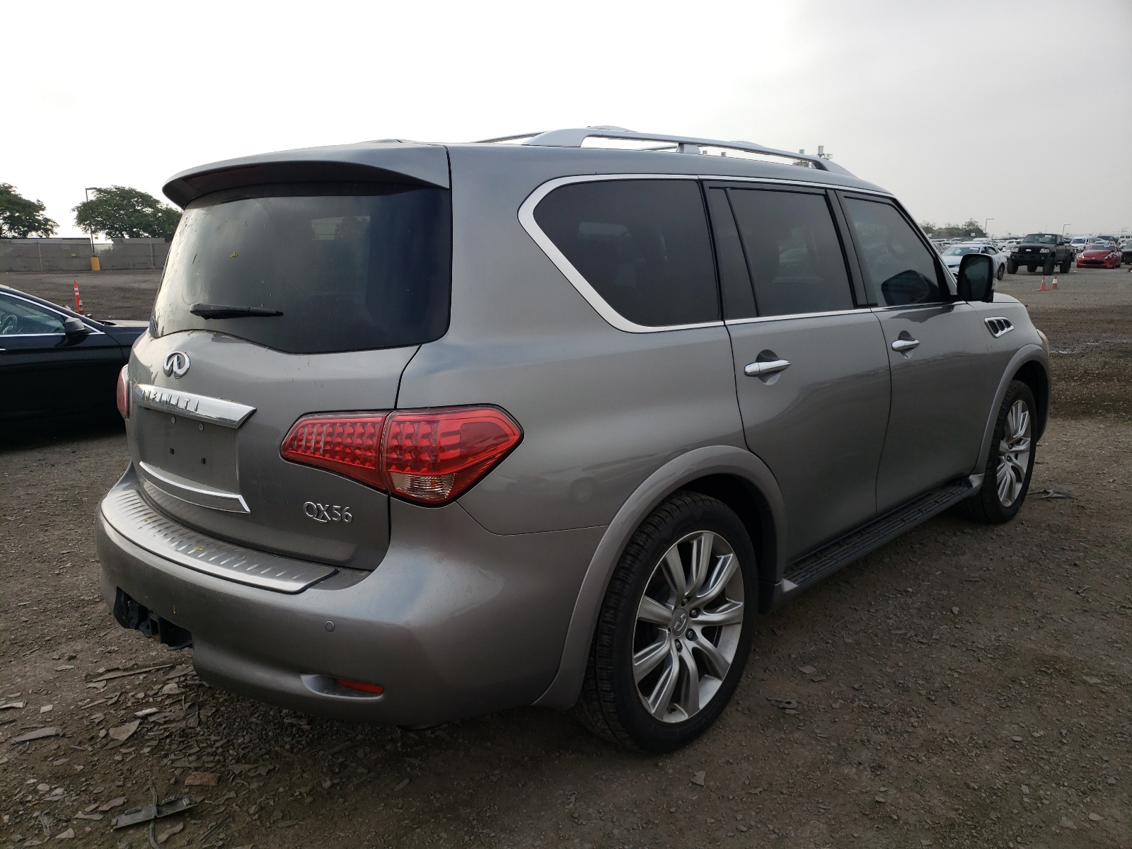 Photo 4 from auction – 2013 INFINITI QX56 with VIN JN8AZ2NF5D9531283