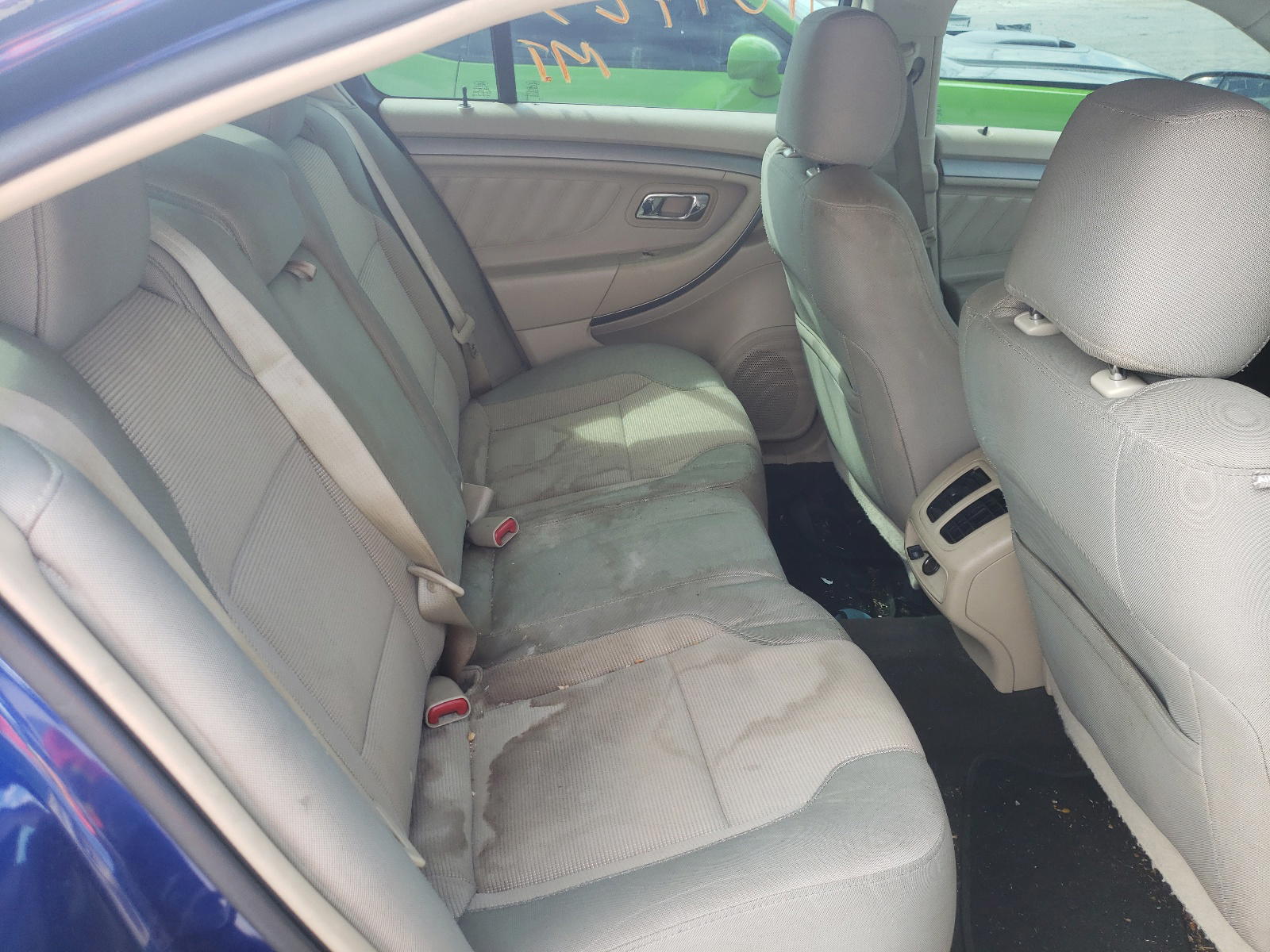 Photo 6 from auction – 2014 FORD TAURUS SEL with VIN 1FAHP2H82EG160034