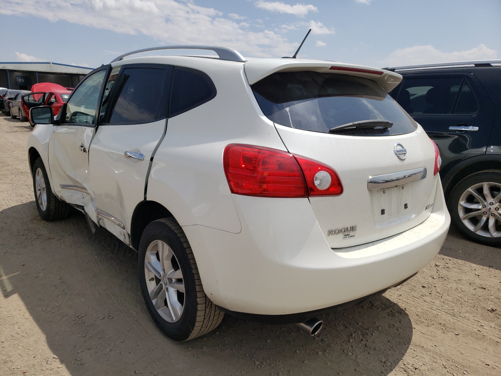 Photo 3 from auction – 2013 NISSAN ROGUE S with VIN JN8AS5MV3DW632340