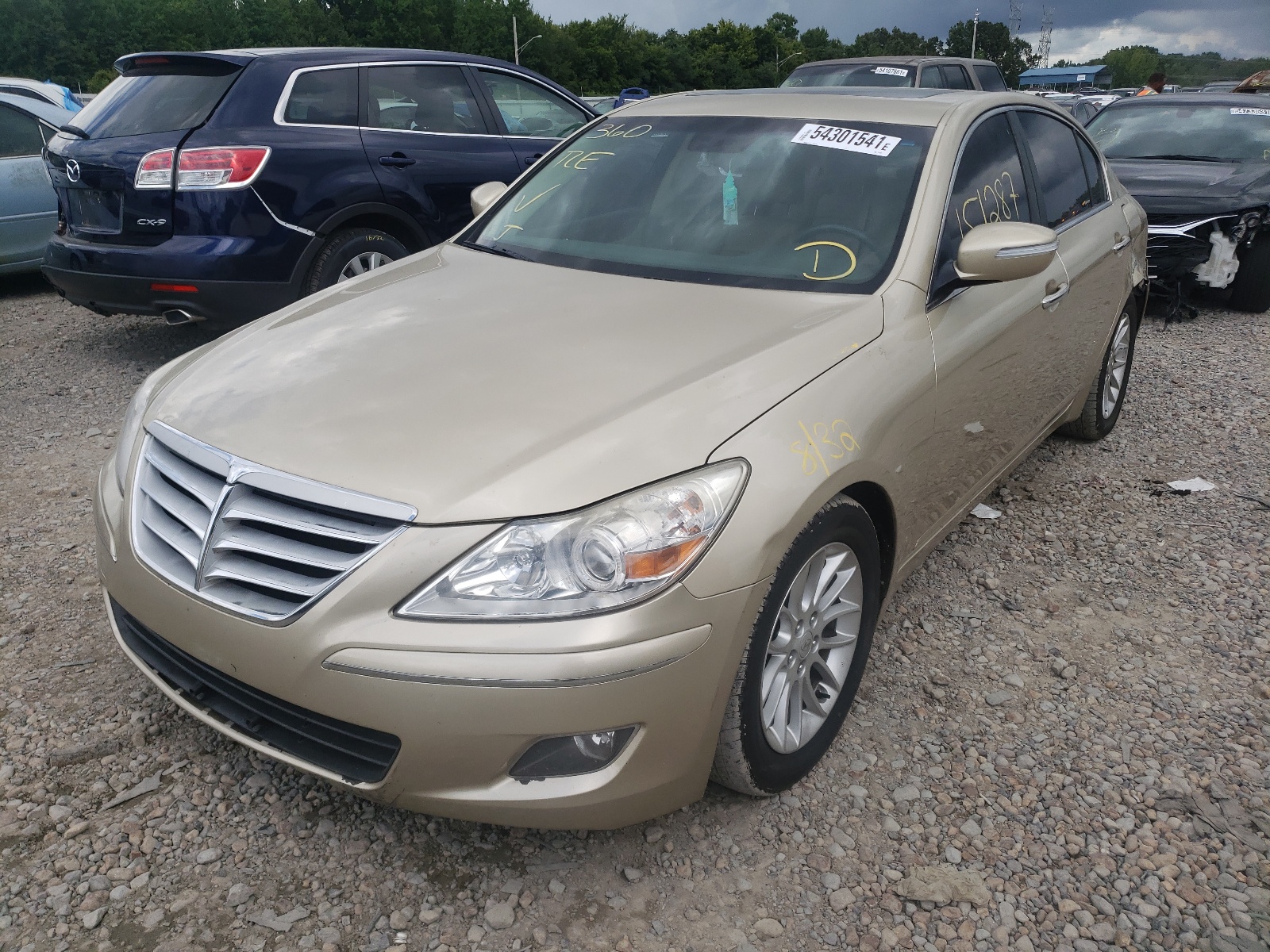 Photo 2 from auction – 2011 HYUNDAI GENESIS 3. with VIN KMHGC4DE7BU135907