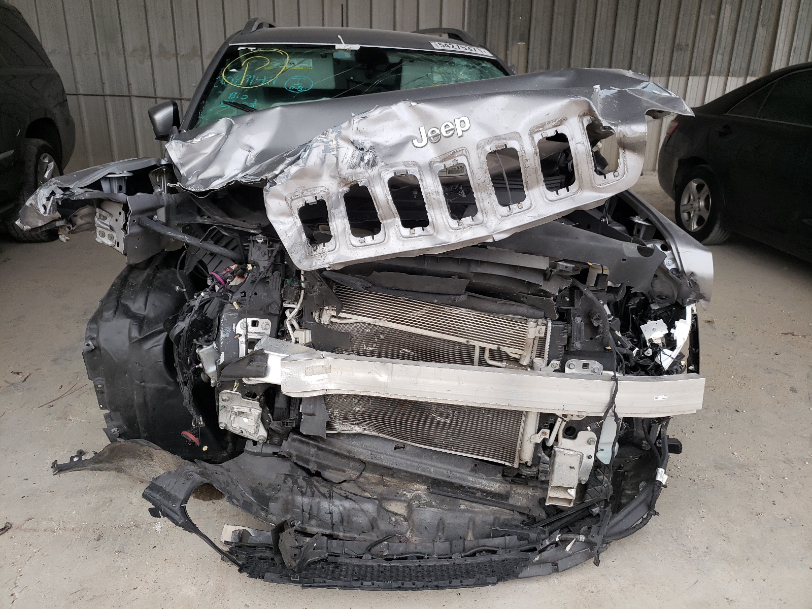 Photo 9 from auction – 2019 JEEP CHEROKEE L with VIN 1C4PJLDB7KD325667