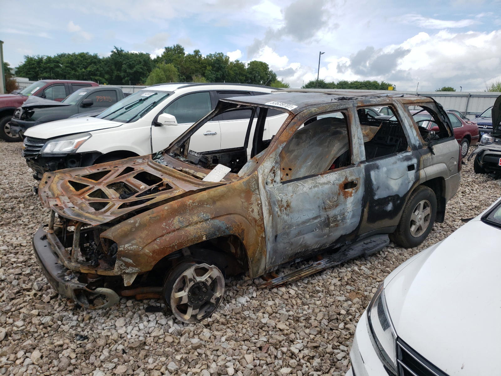 Photo 10 from auction – 2002 CHEVROLET TRAILBLAZE with VIN 1GNDT13S222473098