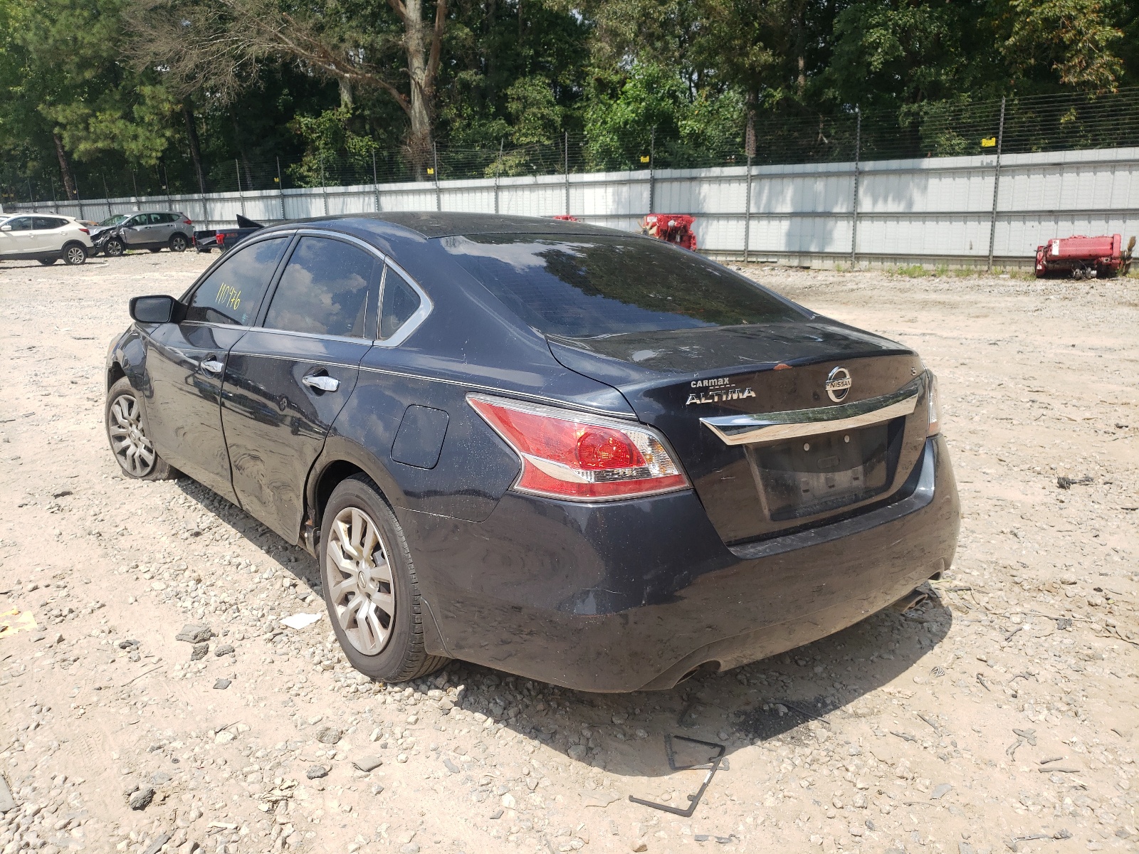 Photo 3 from auction – 2015 NISSAN ALTIMA 2.5 with VIN 1N4AL3AP7FC210410