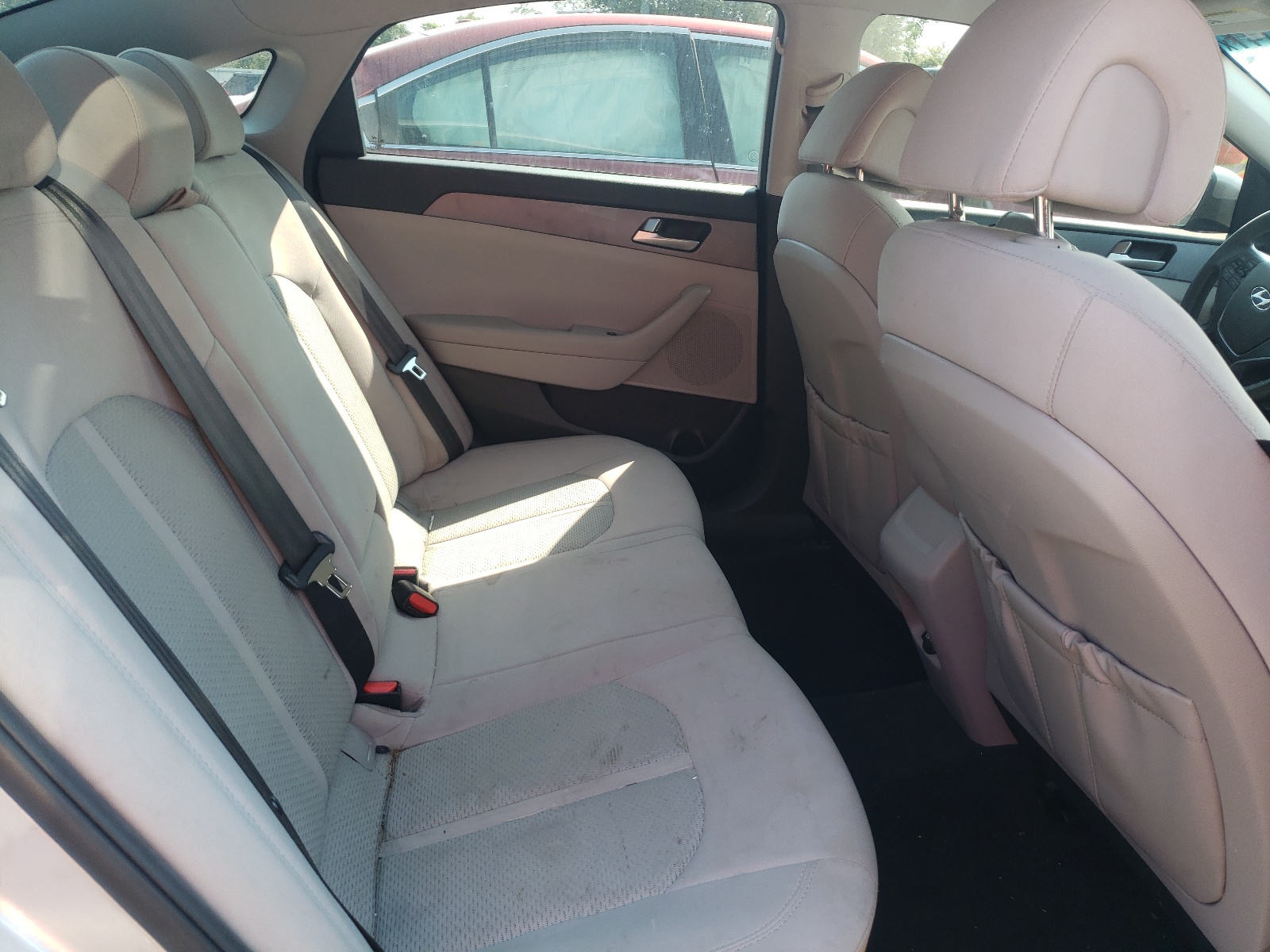Photo 6 from auction – 2017 HYUNDAI SONATA SE with VIN 5NPE24AF5HH545328