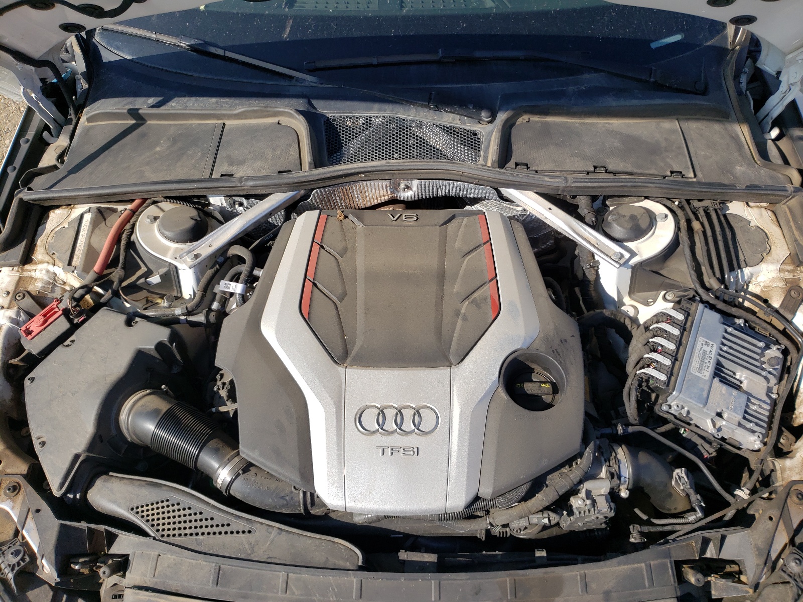 Photo 7 from auction – 2018 AUDI S4 PREMIUM with VIN WAUB4AF43JA001875
