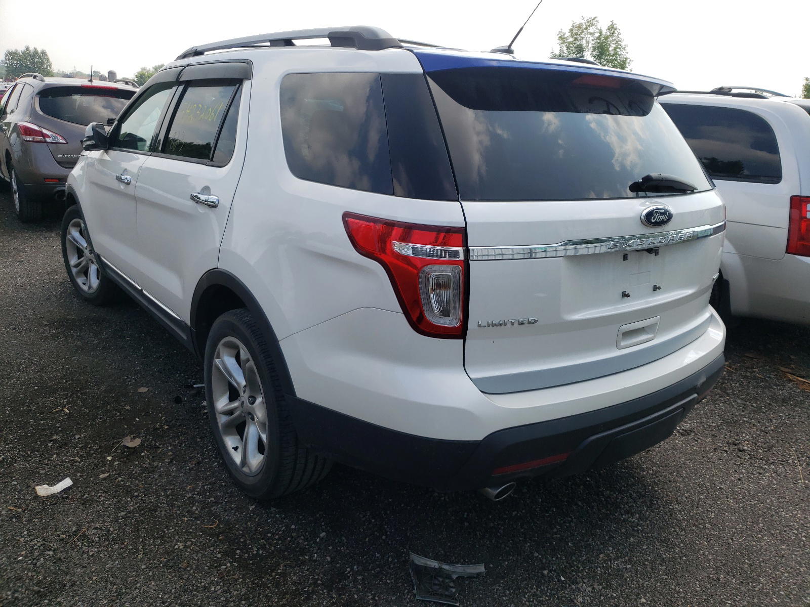 Photo 3 from auction – 2013 FORD EXPLORER L with VIN 1FM5K8F85DGC73939