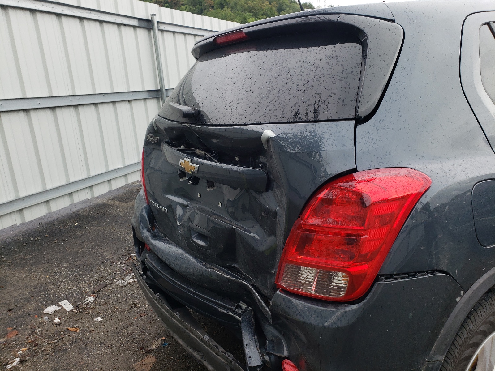 Photo 9 from auction – 2021 CHEVROLET TRAX LS with VIN KL7CJNSB9MB303176