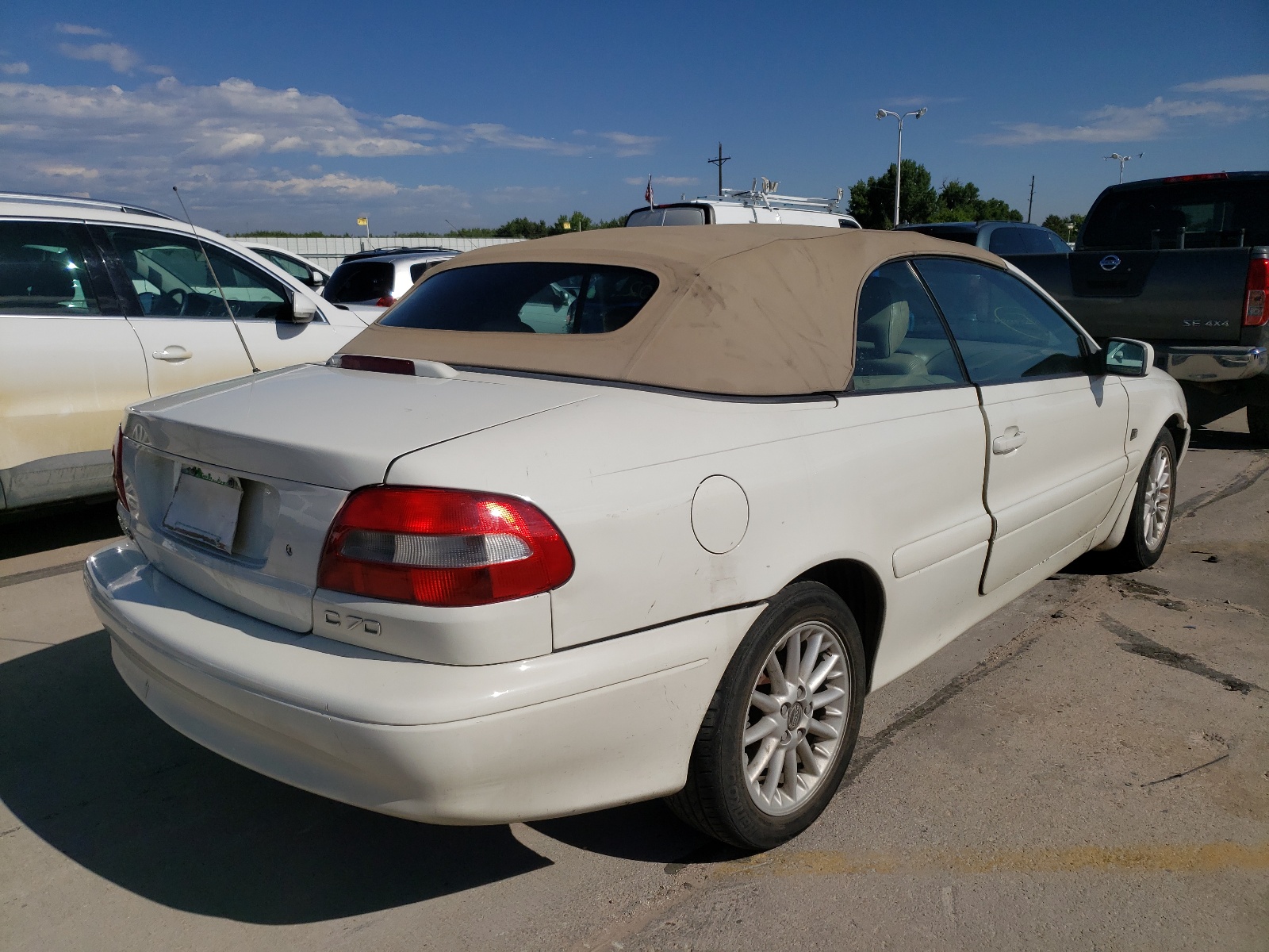 Photo 4 from auction – 2000 VOLVO C70 TURBO with VIN YV1NC56D3YJ010879