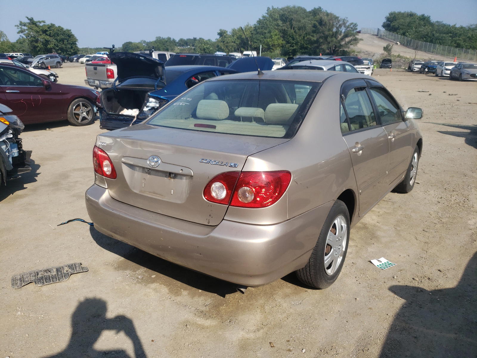 Photo 4 from auction – 2005 TOYOTA COROLLA CE with VIN 2T1BR30E05C463880