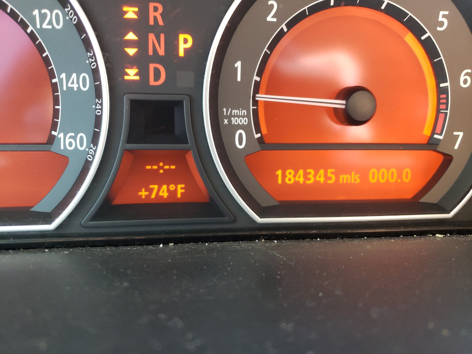 Photo 8 from auction – 2007 BMW 750 with VIN WBAHN83547DT65937