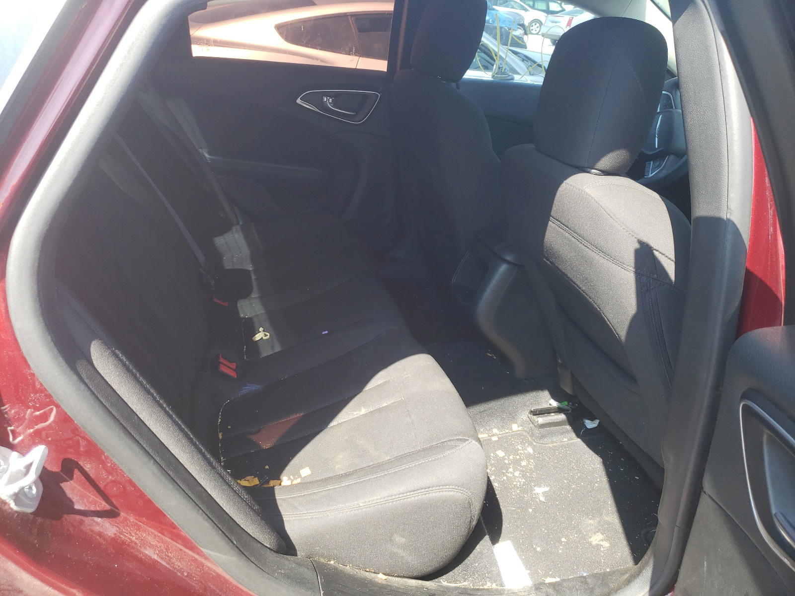 Photo 6 from auction – 2015 CHRYSLER 200 LIMITE with VIN 1C3CCCAB0FN635225