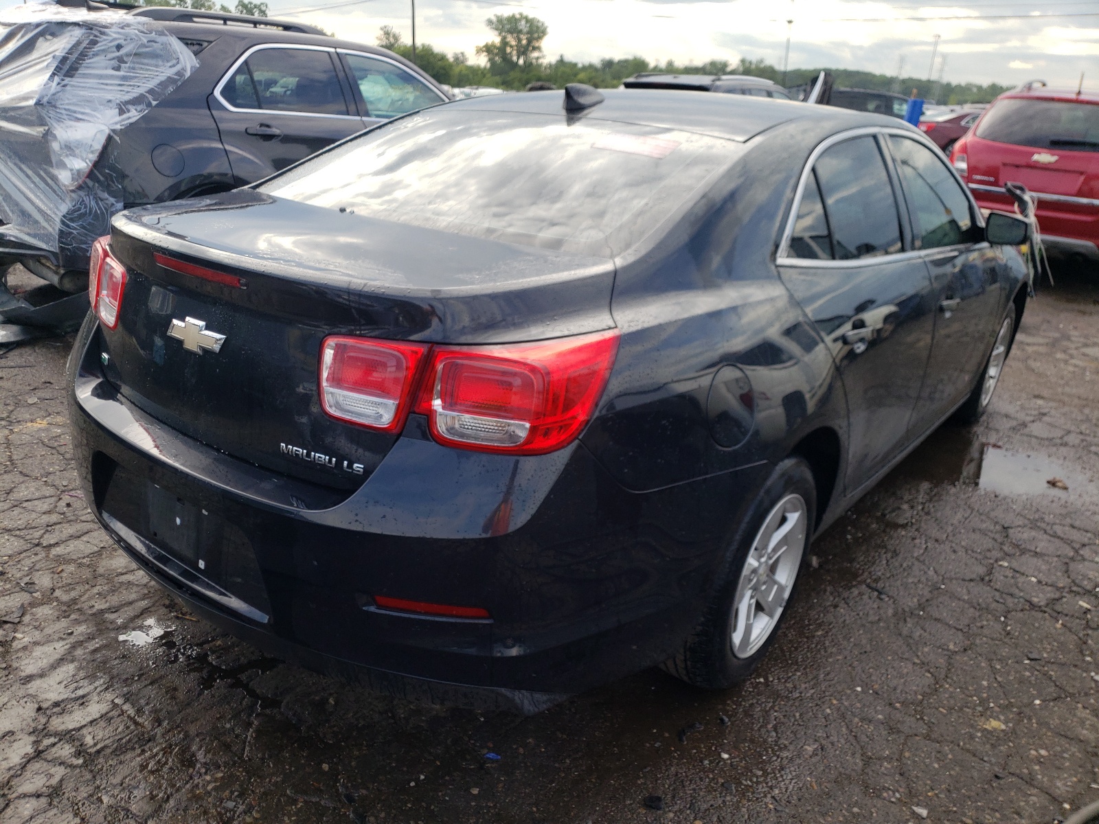 Photo 4 from auction – 2015 CHEVROLET MALIBU LS with VIN 1G11B5SL1FF164942