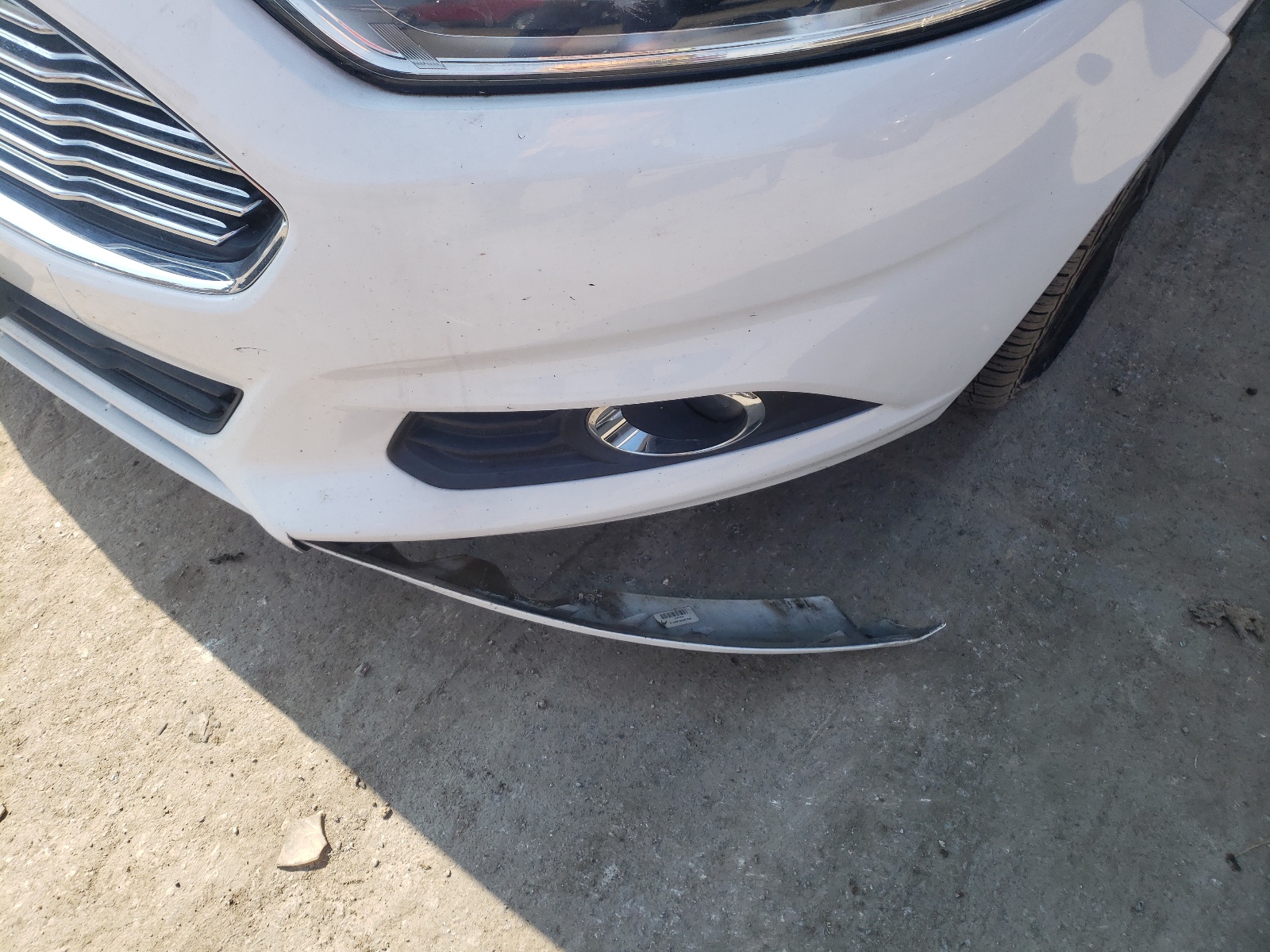 Photo 9 from auction – 2016 FORD FUSION SE with VIN 3FA6P0H77GR243652