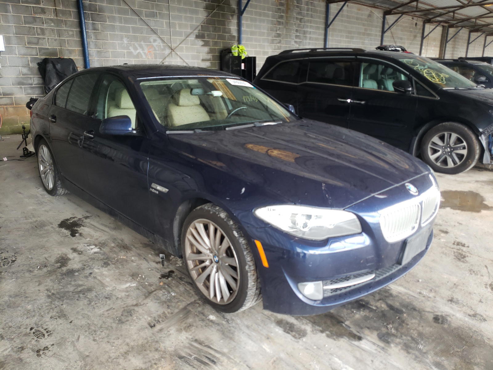 BMW 550 XI 2011 with VIN WBAFU9C58BC785182 - Photo from auction