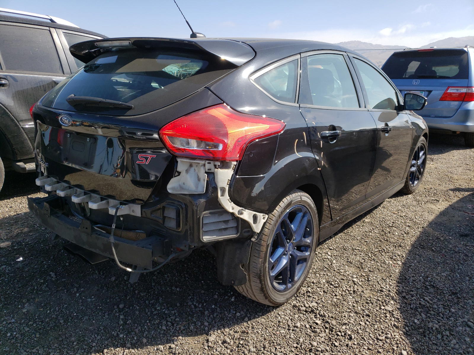 Photo 4 from auction – 2016 FORD FOCUS ST with VIN 1FADP3L92GL282682