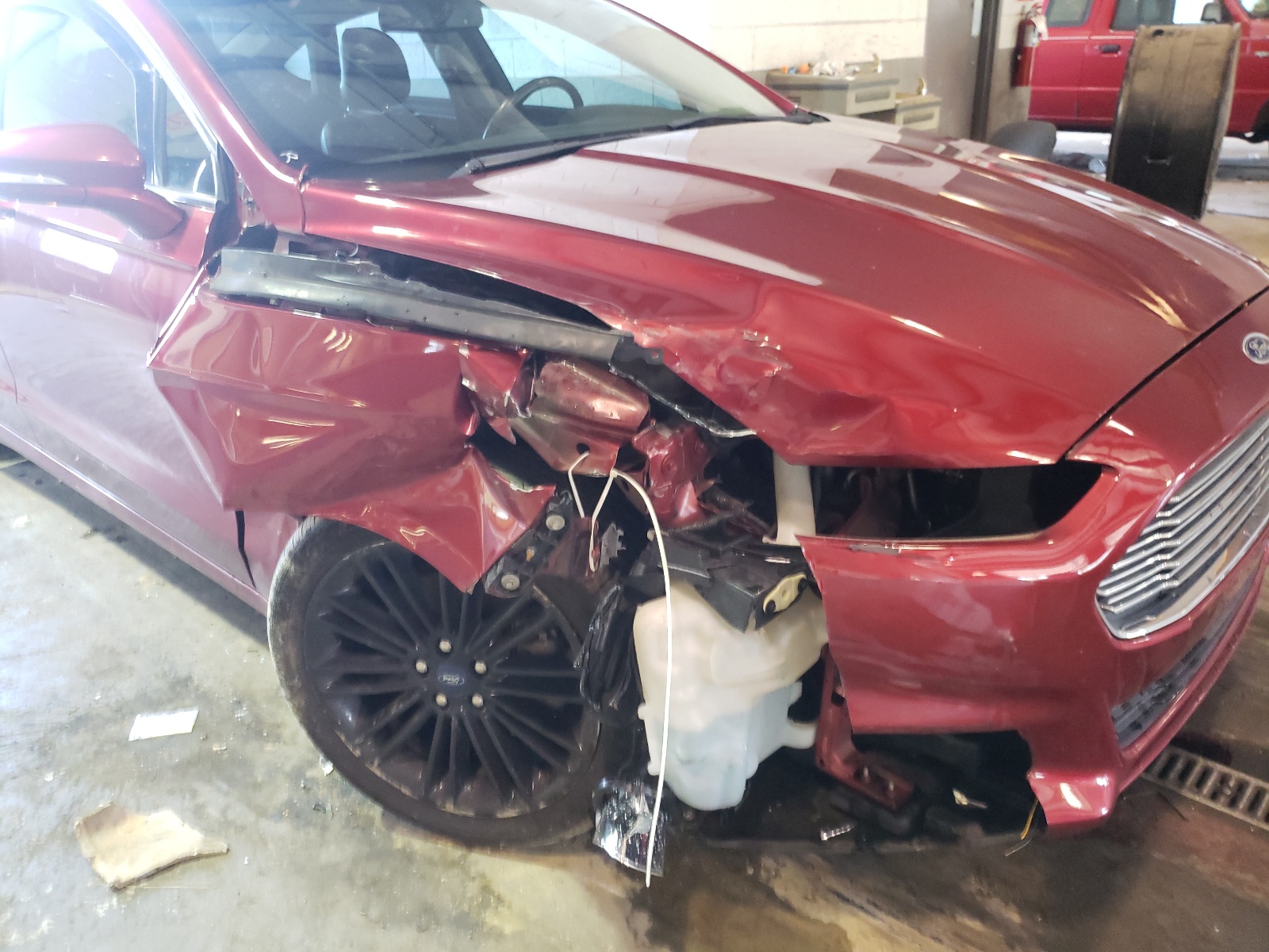 Photo 9 from auction – 2014 FORD FUSION SE with VIN 3FA6P0HD6ER205980