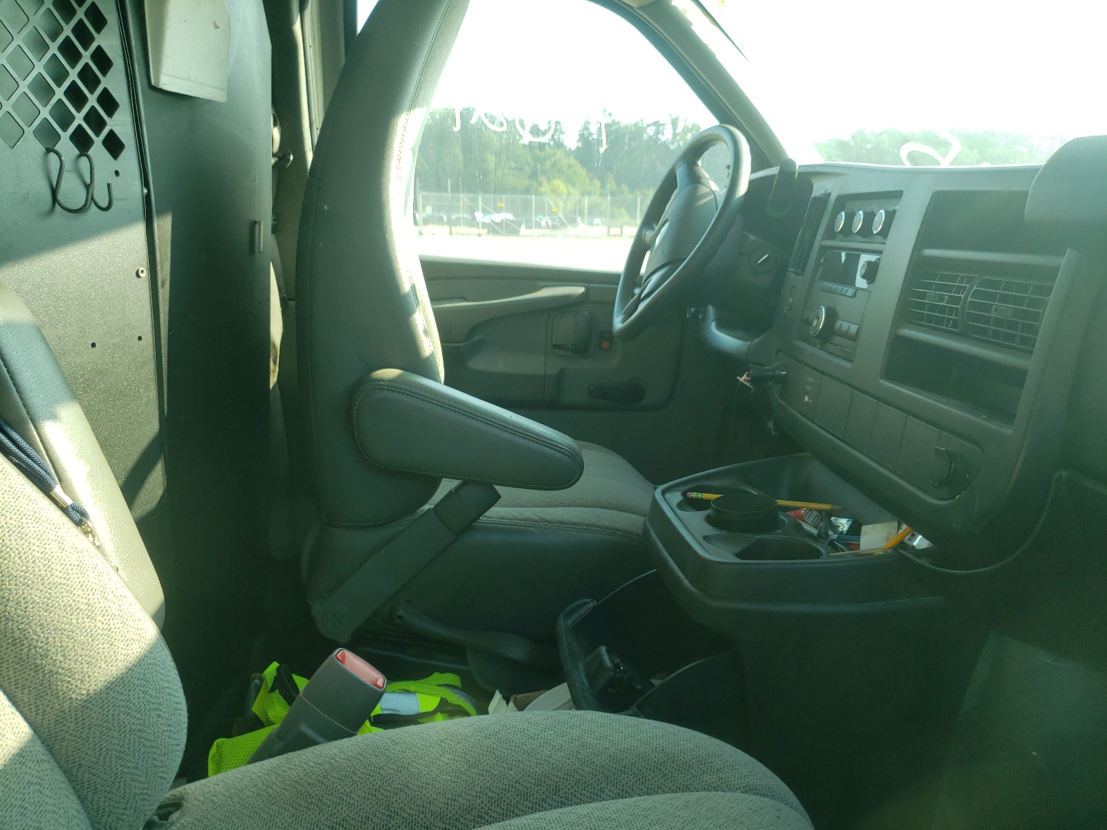 Photo 5 from auction – 2010 CHEVROLET EXPRESS G2 with VIN 1GCZGFBA1A1160346