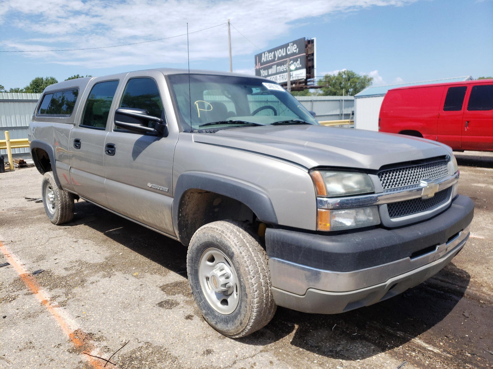 CHEVROLET SILVERADO 2003 with VIN 1GCHK23U23F176217 - Photo from auction