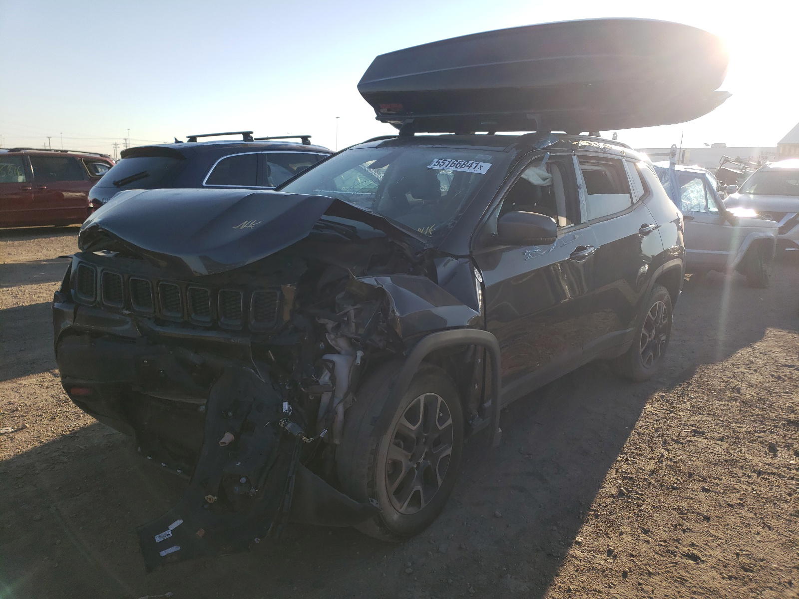 Photo 2 from auction – 2019 JEEP COMPASS TR with VIN 3C4NJDDB5KT594919