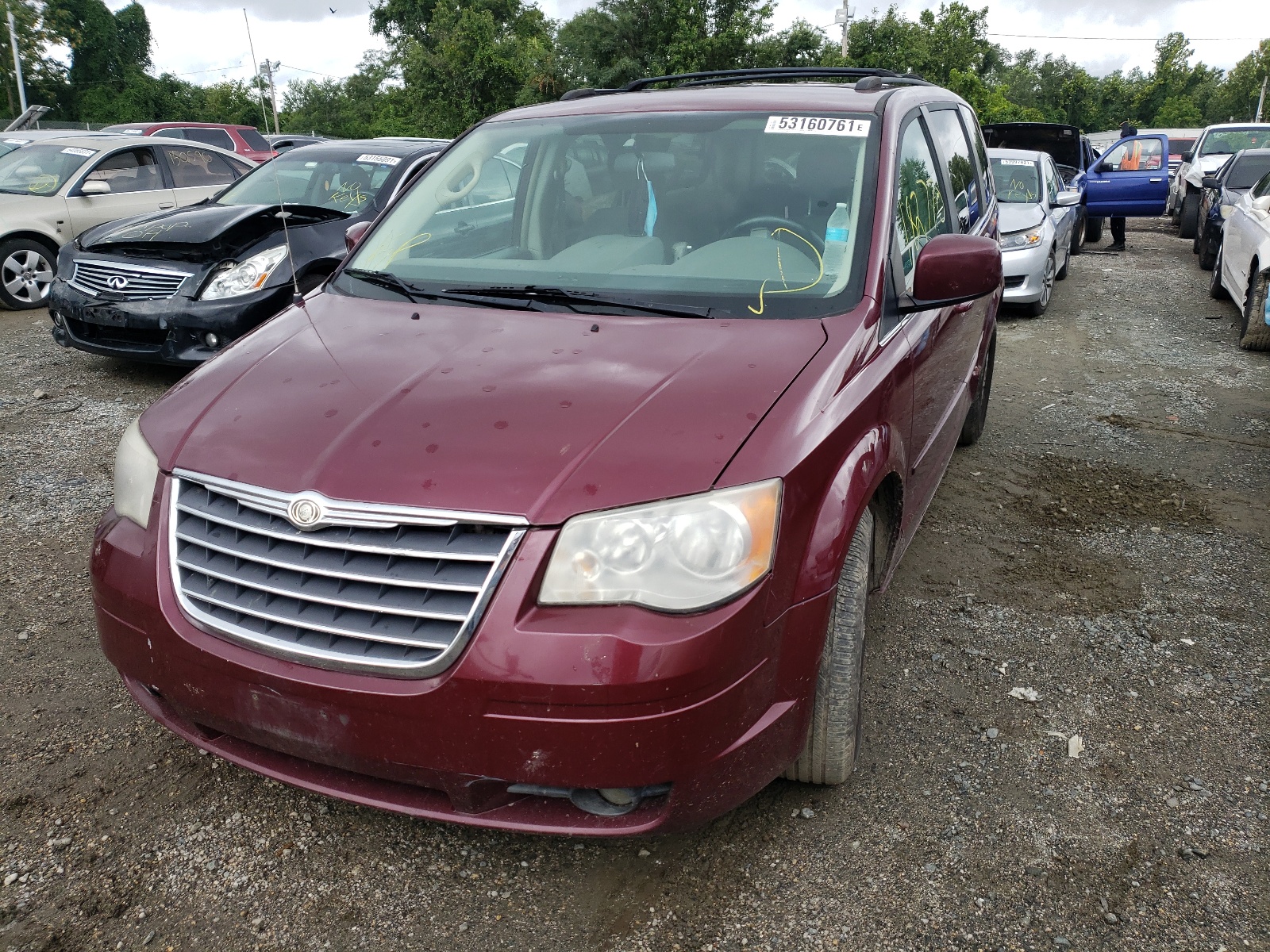Photo 2 from auction – 2008 CHRYSLER TOWN & COU with VIN 2A8HR54P58R780441