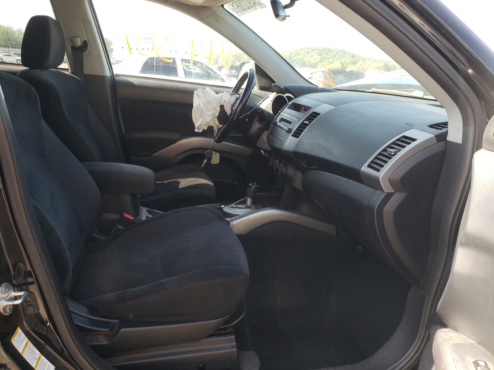 Photo 5 from auction – 2012 MITSUBISHI OUTLANDER with VIN JA4AS2AW1CU001582