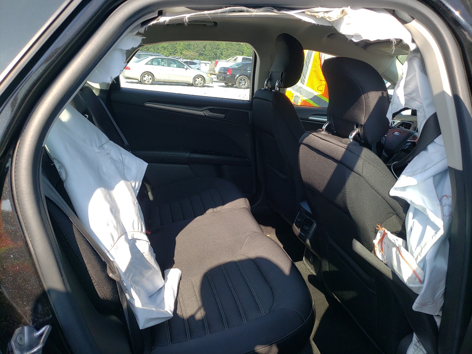 Photo 6 from auction – 2015 FORD FUSION SE with VIN 3FA6P0H79FR126296