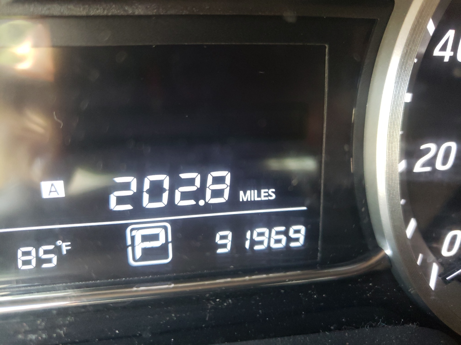 Photo 8 from auction – 2014 NISSAN SENTRA S with VIN 3N1AB7AP2EY263576