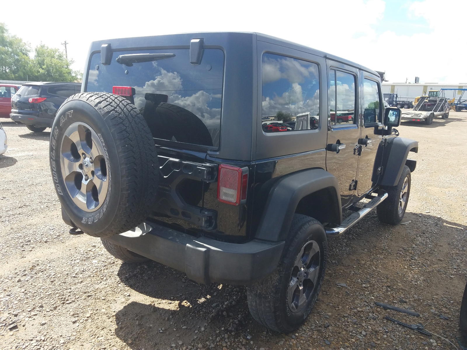 Photo 4 from auction – 2012 JEEP WRANGLER U with VIN 1C4BJWDG9CL113285