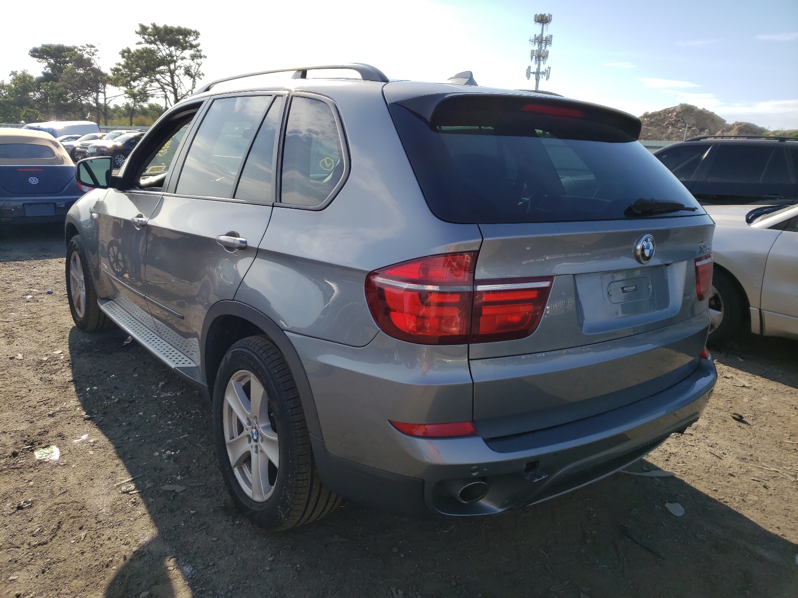 Photo 3 from auction – 2012 BMW X5 XDRIVE3 with VIN 5UXZW0C55C0B89800