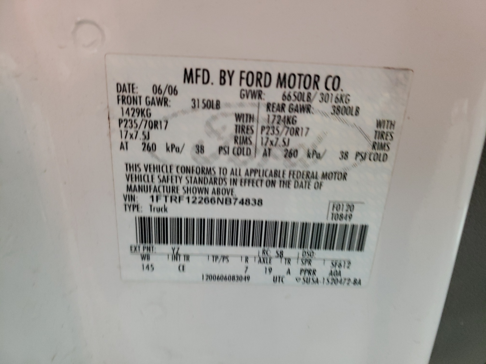 Photo 10 from auction – 2006 FORD F150 with VIN 1FTRF12266NB74838