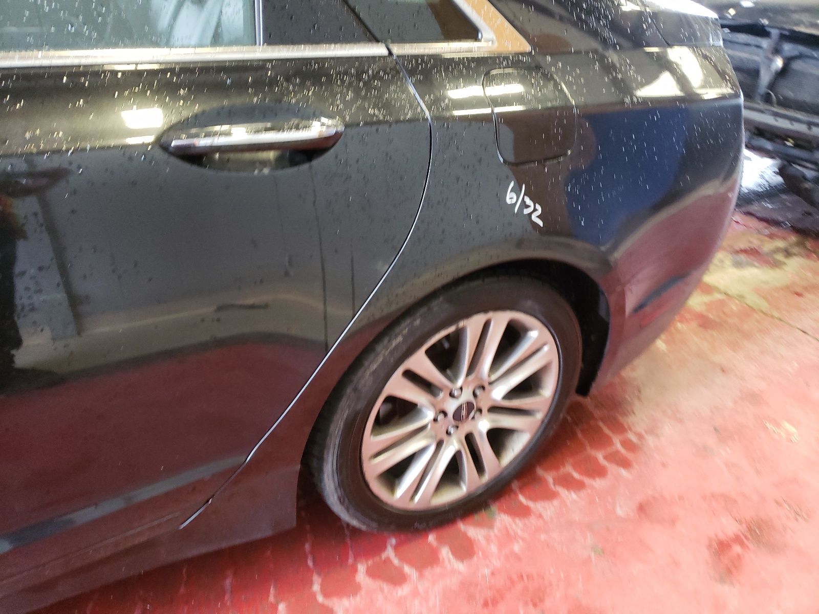 Photo 9 from auction – 2014 LINCOLN MKZ with VIN 3LN6L2J94ER815122