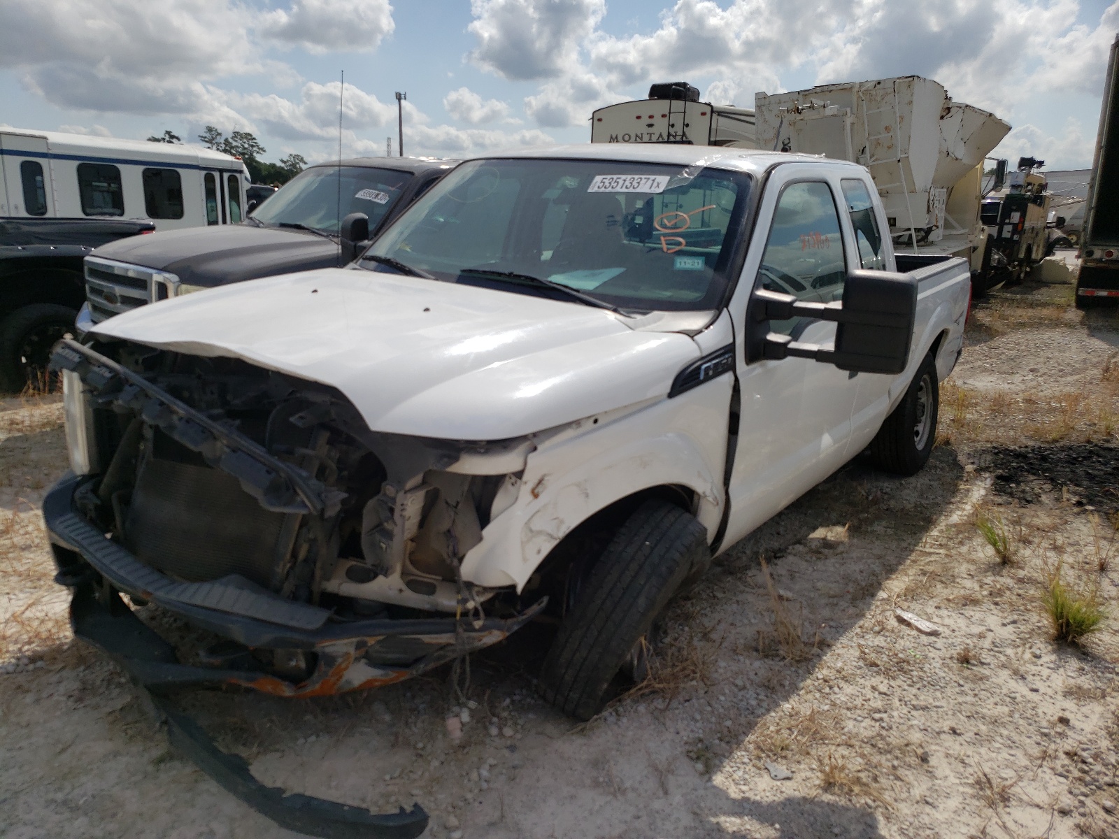 Photo 2 from auction – 2015 FORD F250 SUPER with VIN 1FT7X2A66FEB56323